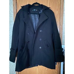 NEED GONE Priced for quick sale Never been worn Men’s Peacoat